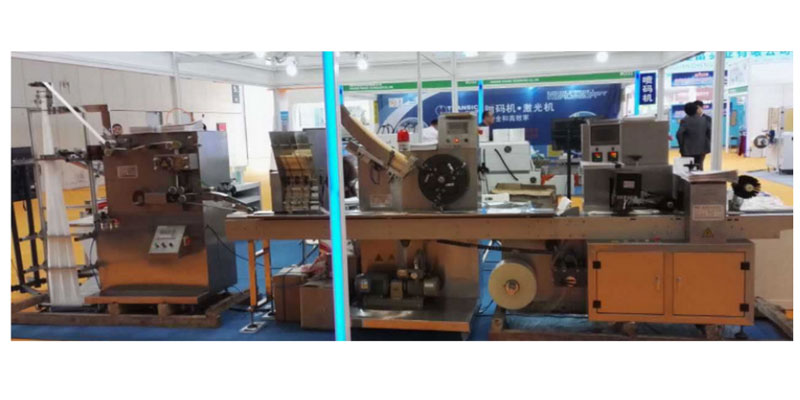 HY-260四件套(筷子 牙簽 勺子 紙巾)全自動包裝機機械細節(jié)